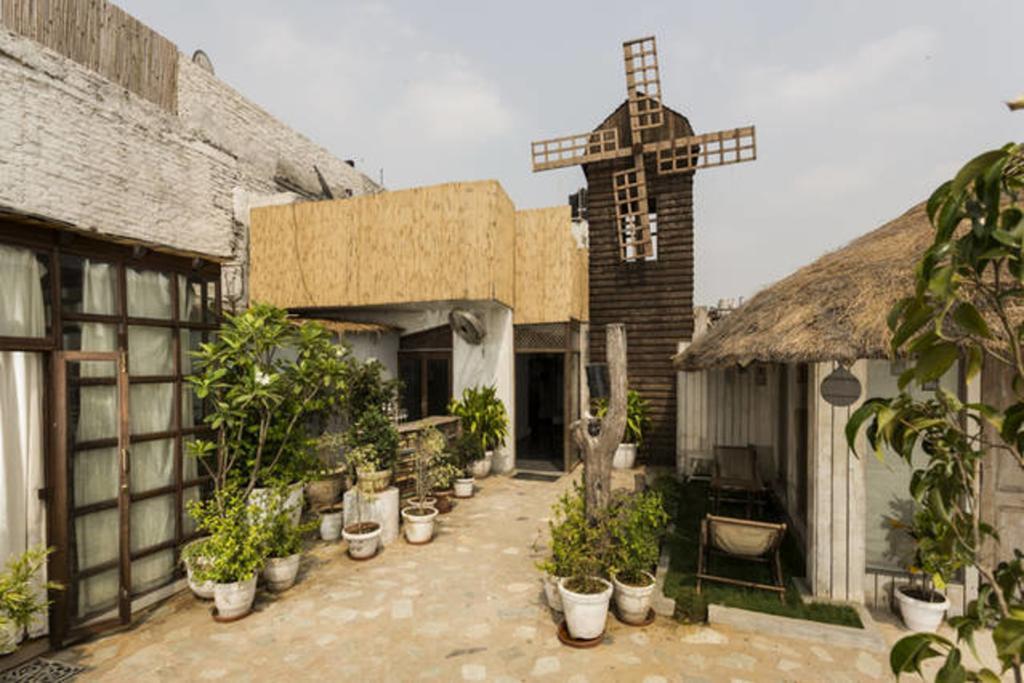 The Lazy Patio Homestay New Delhi Exterior photo